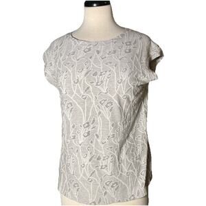 Rose + Olive Women’s Small Sleeveless Top Blouse Gray White Floral Print